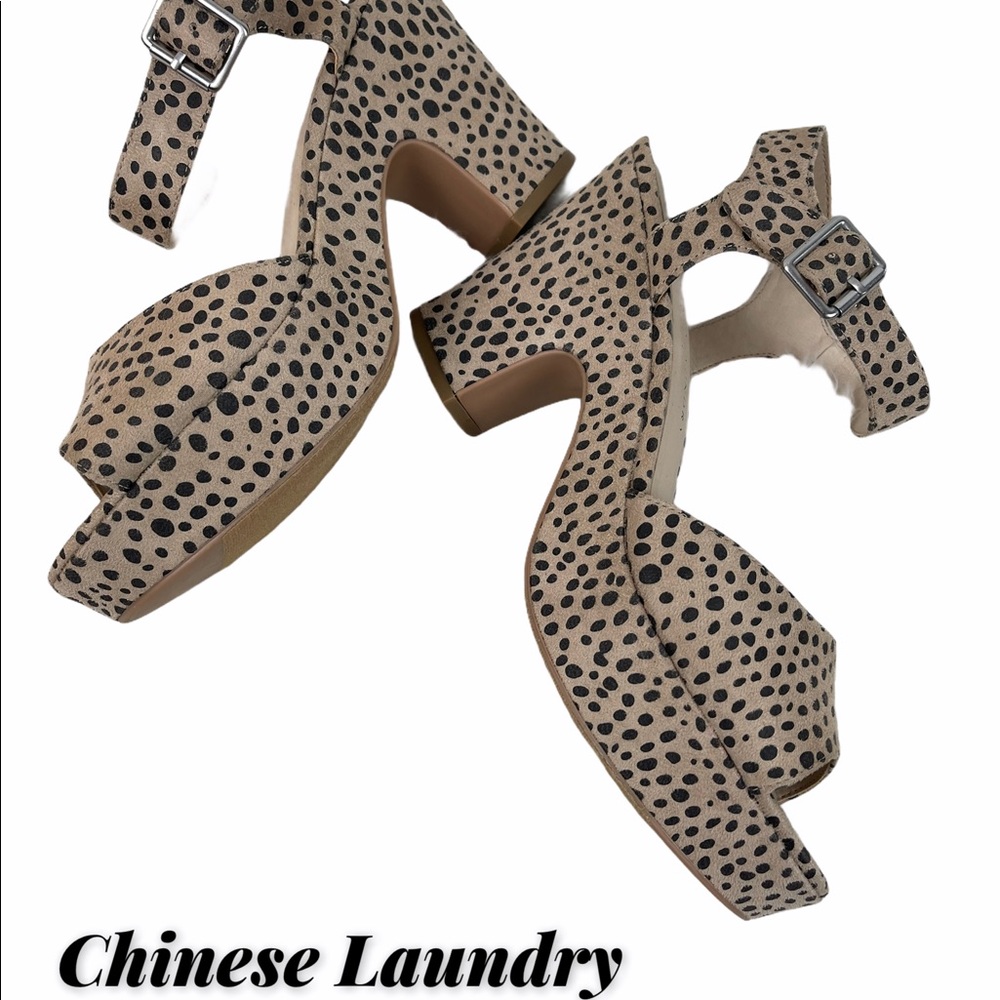 Chinese Laundry Cheetah Print Platform Sandal 10 NWOB